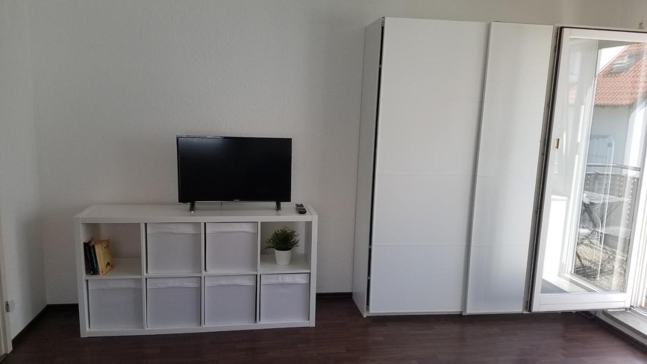 Ferien- Und Businessapartment I Modern Mit Wlan Und Parkplatz Nahe Zentrum, Automobil- Und Tech-Firmen, Messe Renningen Esterno foto